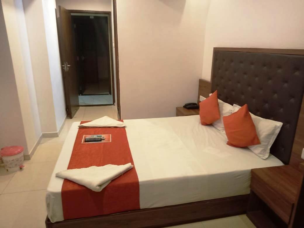 Sai Deep Lodging Navi Mumbai Bagian luar foto